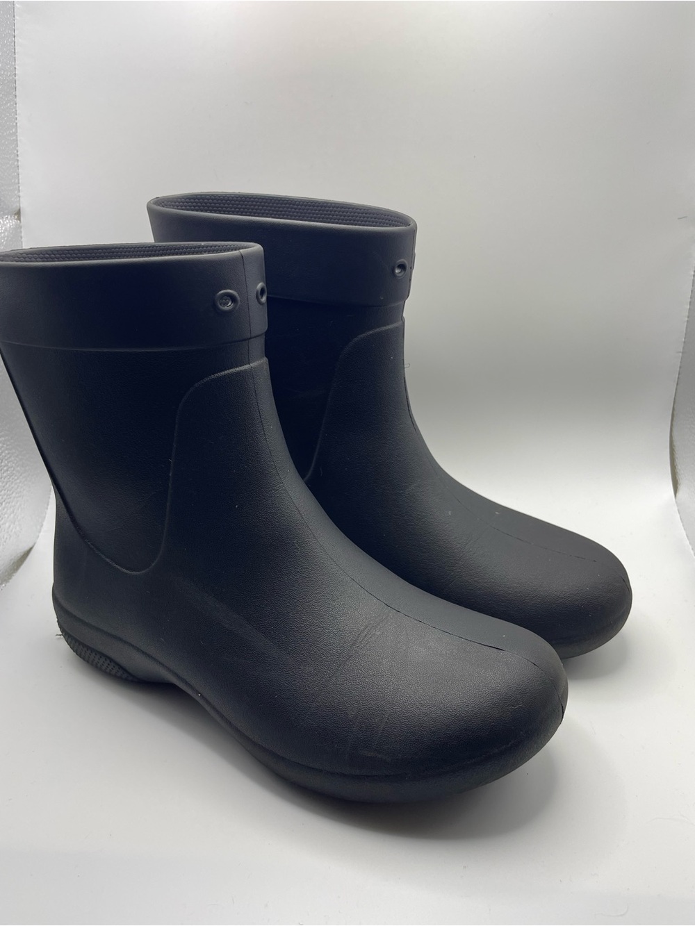 CROCS Women's Black Short Waterproof Rain Boots